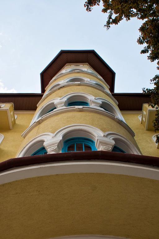 Băile Herculane Hotel Cerna المظهر الخارجي الصورة